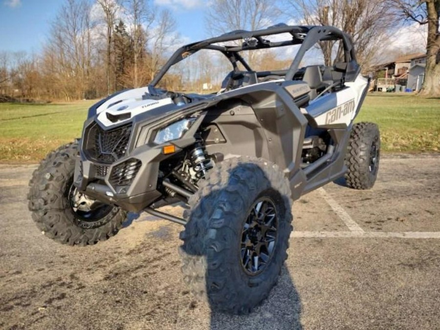 2024 Can-Am Maverick X3 DS Turbo Catalyst Gray