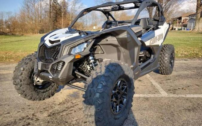 2024 Can-Am Maverick X3 DS Turbo Catalyst Gray