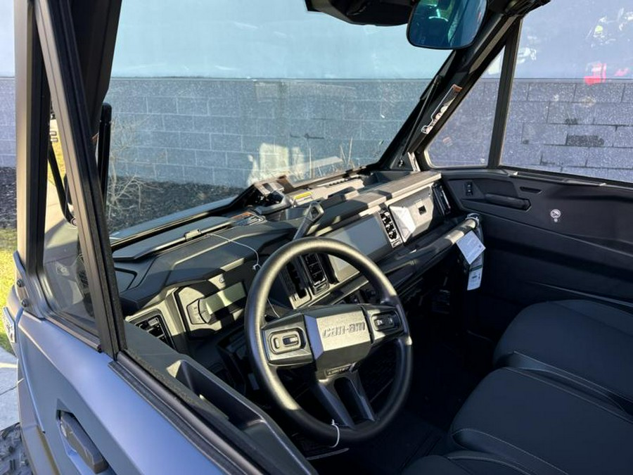 2026 Can-Am® Defender Limited HD11