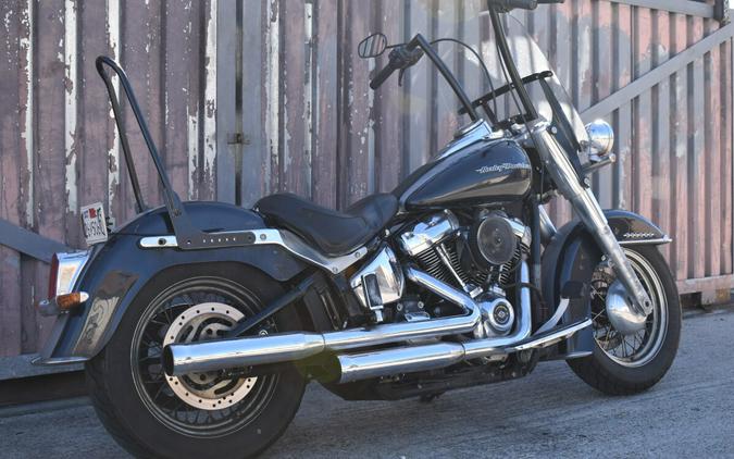 2019 Harley-Davidson® Deluxe FLDE
