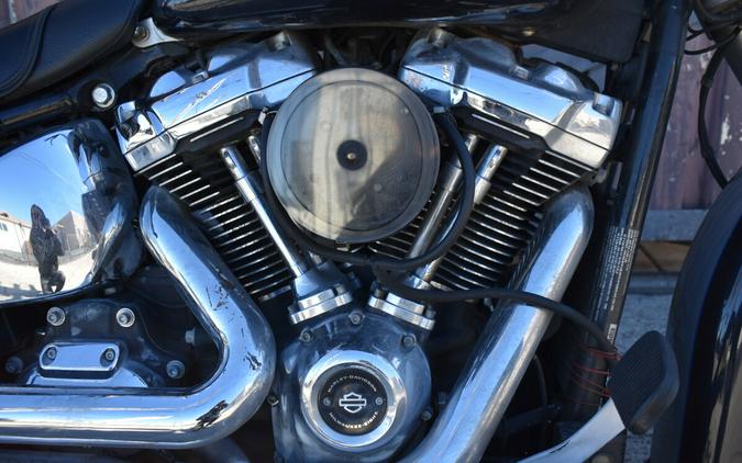 2019 Harley-Davidson® Deluxe FLDE