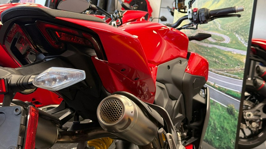 2026 Ducati Streetfighter V2
