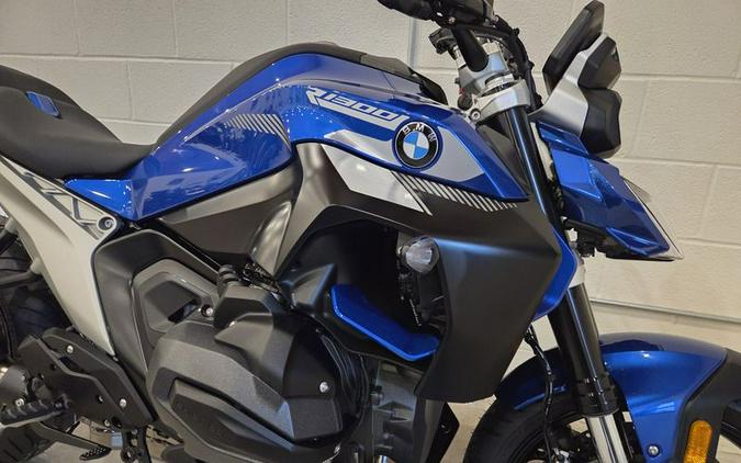 2026 BMW R 1300 R