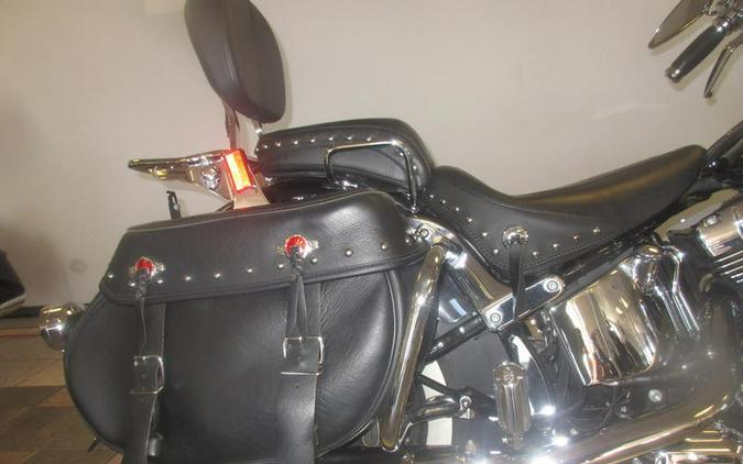 2017 Harley-Davidson® FLSTC - Heritage Softail® Classic