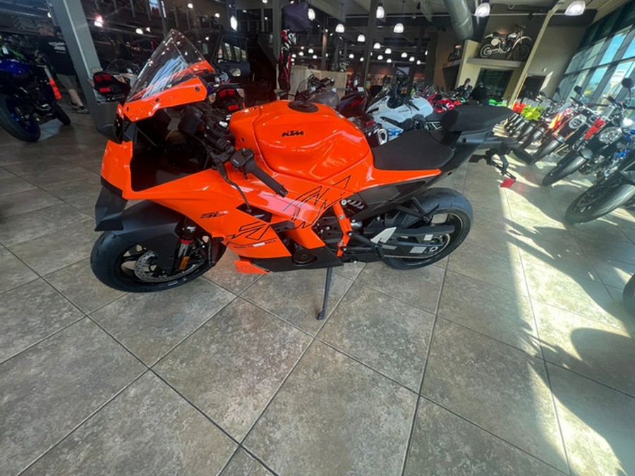 2026 KTM RC 990 R 990 R