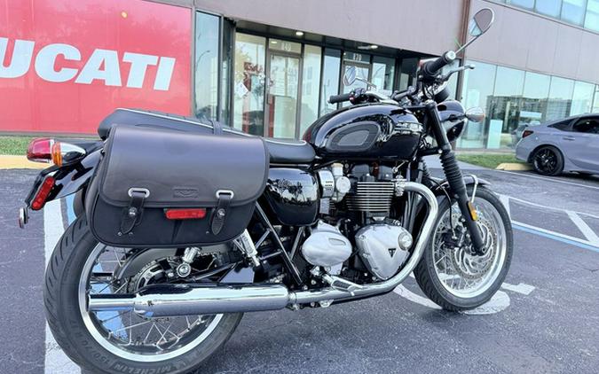 2023 Triumph Bonneville T120 Black Jet Black