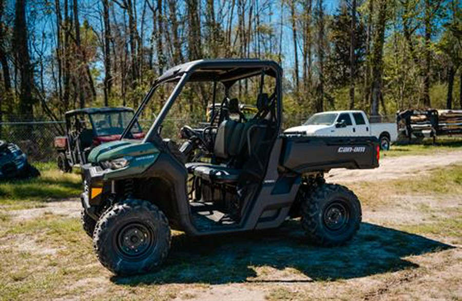 2023 Can-Am Defender HD9