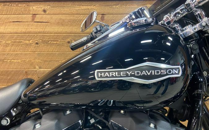 2019 Harley-Davidson® Sport Glide™ Vivid Black FLSB