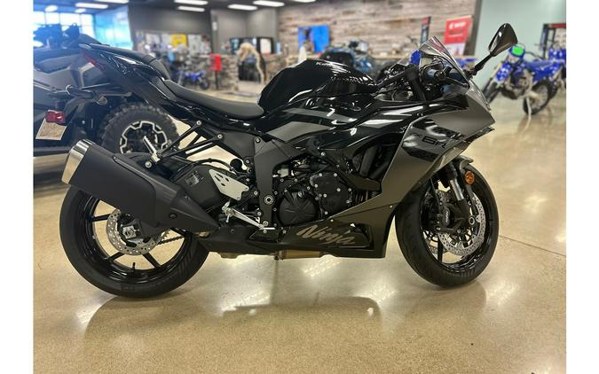 2026 NINJA ZX6R - Kawasaki