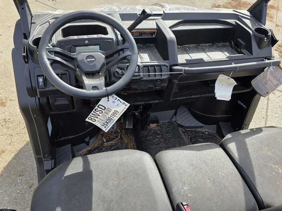 2025 Can-Am Defender DPS HD7