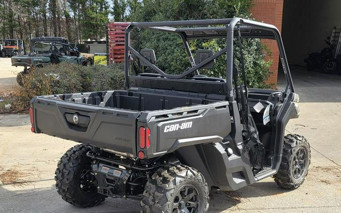 2025 Can-Am Defender DPS HD7