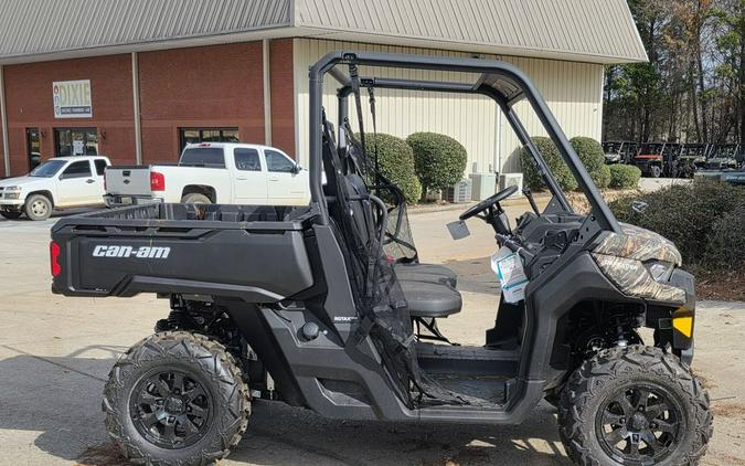 2025 Can-Am Defender DPS HD7