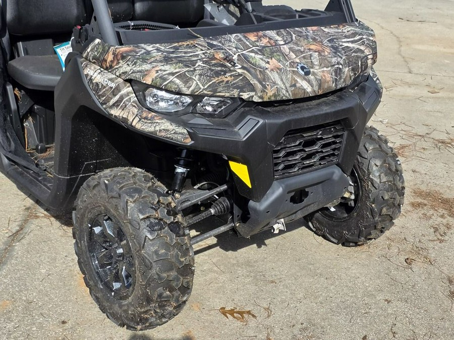 2025 Can-Am Defender DPS HD7