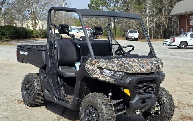 2025 Can-Am Defender DPS HD7
