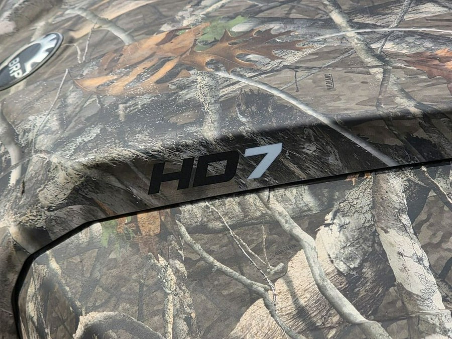 2025 Can-Am Defender DPS HD7