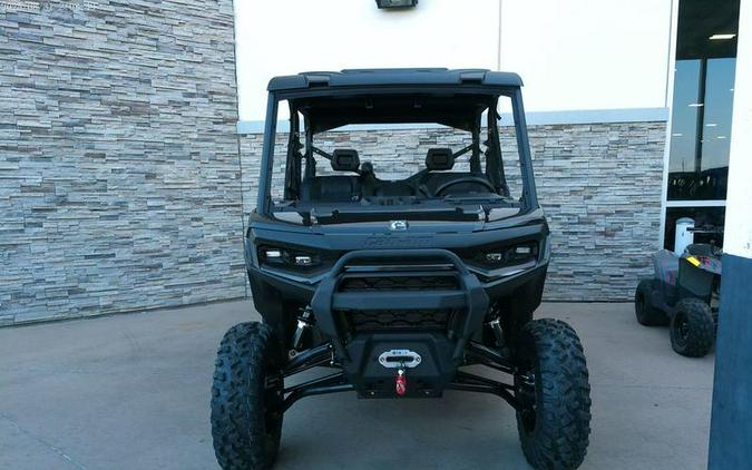 2026 Can-Am® Defender MAX XT HD11 With 10.25 in.display