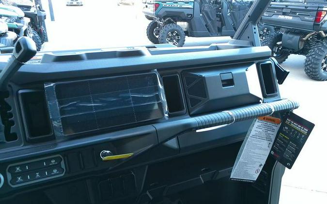 2026 Can-Am® Defender MAX XT HD11 With 10.25 in.display