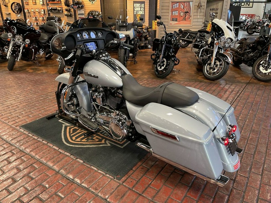 2023 Harley-Davidson FLHX - Street Glide