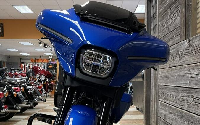 2024 Harley-Davidson Street Glide® Blue Burst - Black Finish