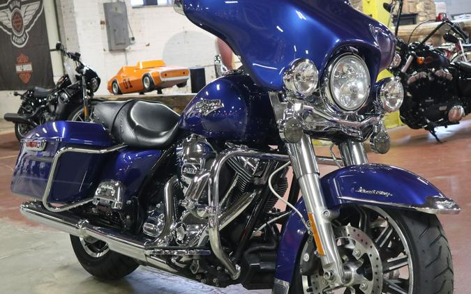 2015 Harley-Davidson Road King®