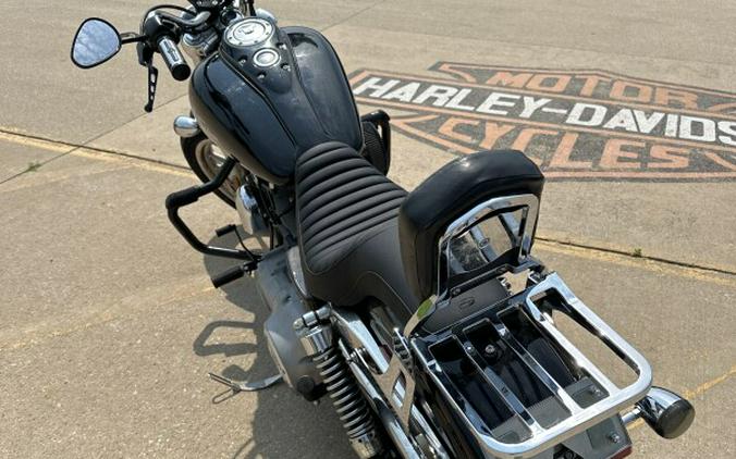 2009 Harley-Davidson® Dyna® Super Glide® BLACK