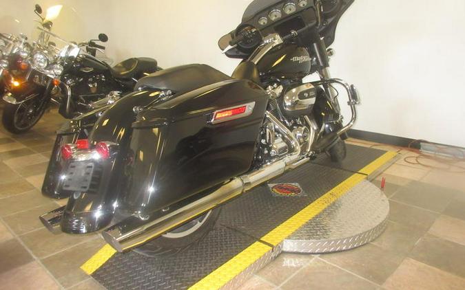 2020 Harley-Davidson® FLHX - Street Glide®