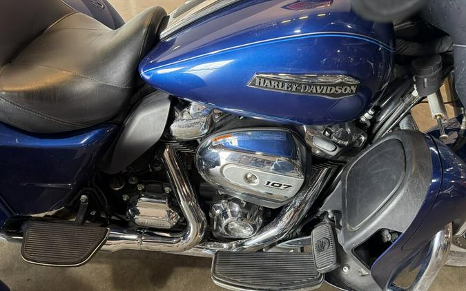 FLHTCUTG 2017 Tri Glide® Ultra