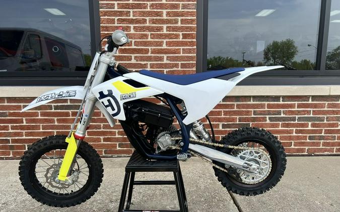 2021 Husqvarna® EE 5