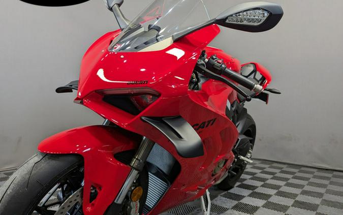 2024 Ducati Panigale V4 Red