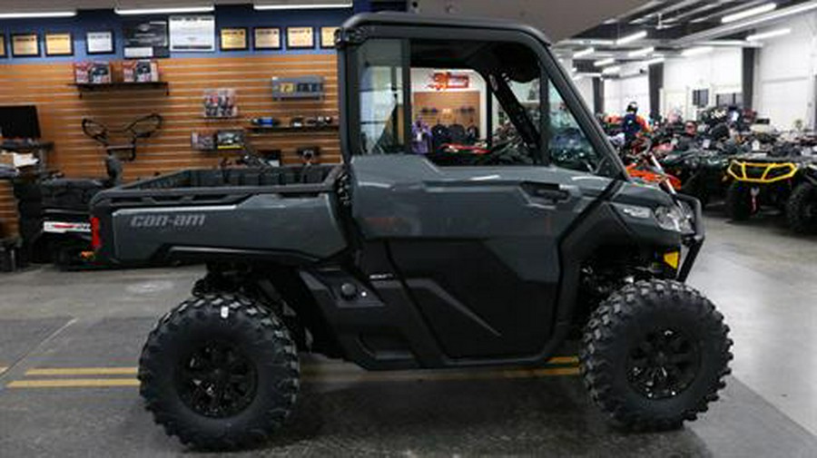 2024 Can-Am Defender Limited