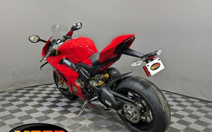 2024 Ducati Panigale V4 S Red