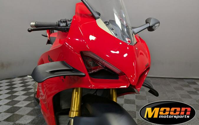 2024 Ducati Panigale V4 S Red