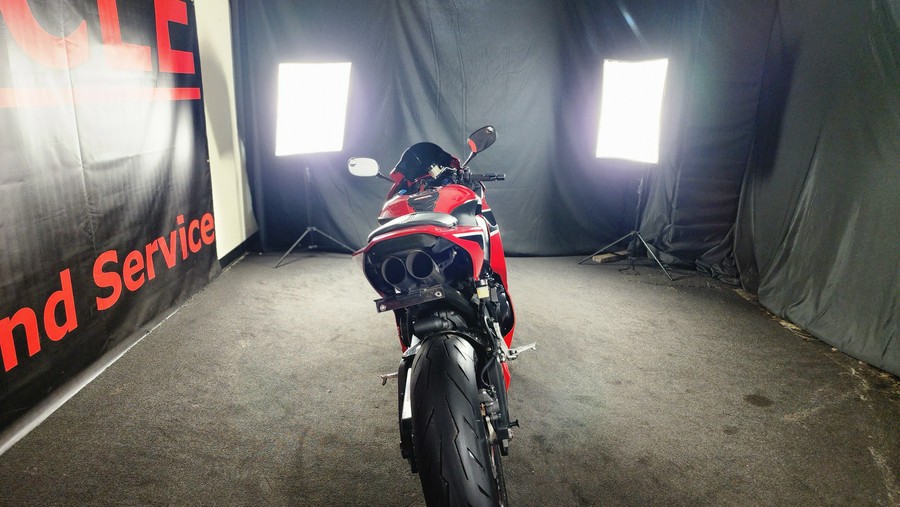 2018 HONDA CBR600RR - F400674