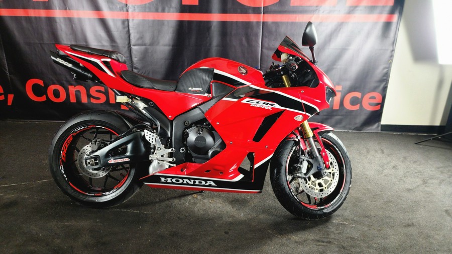 2018 HONDA CBR600RR - F400674