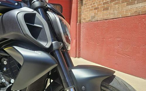 2026 Ducati Diavel V4 Black Roadster
