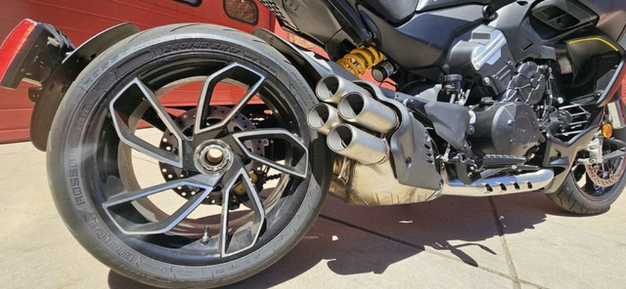 2026 Ducati Diavel V4 Black Roadster