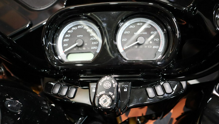 2023 Harley-Davidson Road Glide Limited Grand American Touring FLTRK