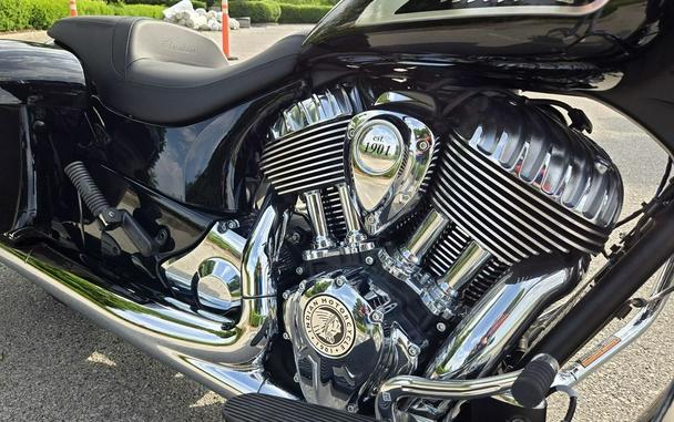 2023 Indian Motorcycle® Chieftain® Limited Black Metallic