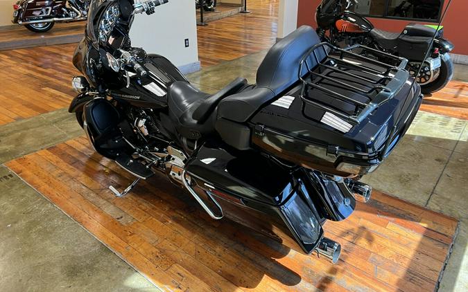 Used 2021 Harley-Davidson CVO Limited Motorcycle For Sale Near Memphis, TN