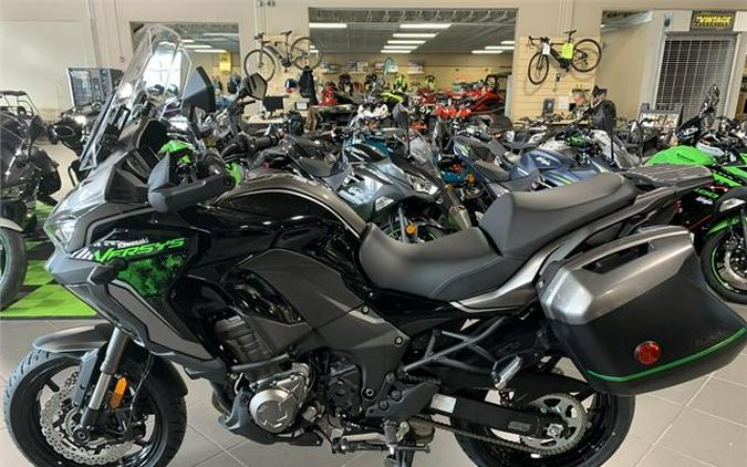 2022 Kawasaki Versys 1000 SE LT+