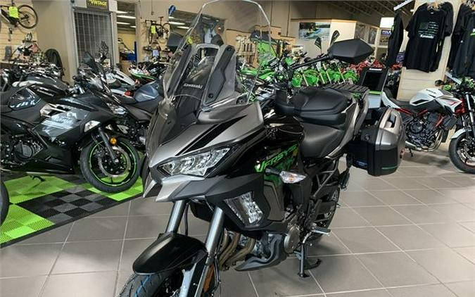 2022 Kawasaki Versys 1000 SE LT+