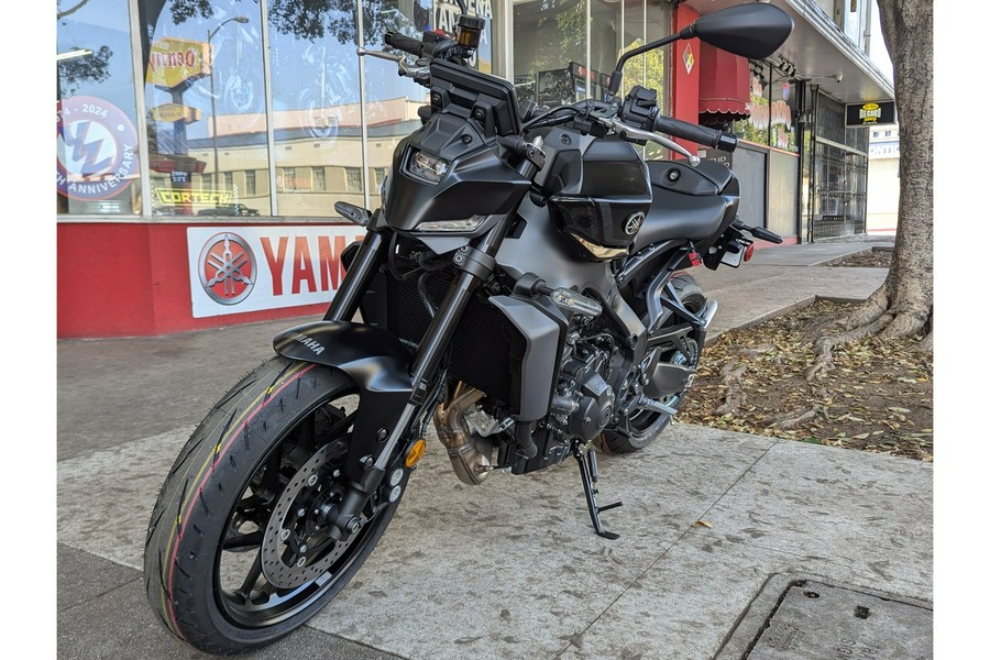 2025 Yamaha MT-09 CA