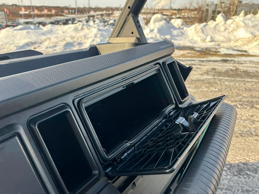 2026 Can-Am Defender XT HD11