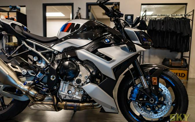 2026 BMW M 1000 R