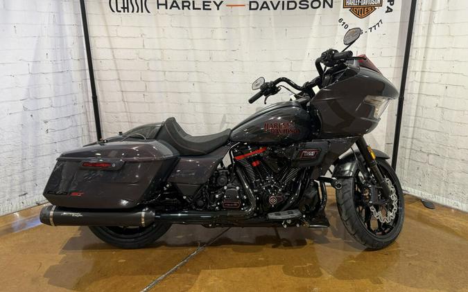 2026 Harley-Davidson® CVO Road Glide ST FLTRXSTSE 0034610515 Inferno Gray