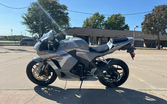 2026 HONDA CBR 600RR NON-ABS