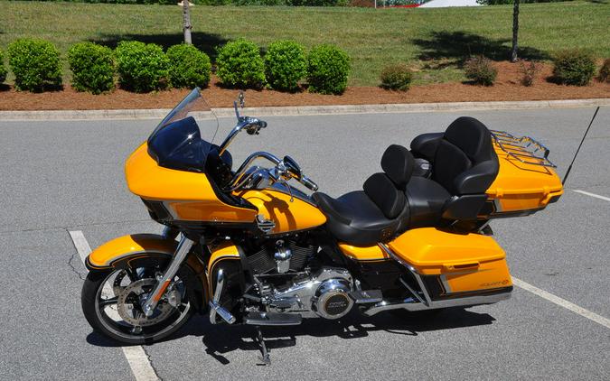 2022 Harley-Davidson® FLTRKSE - CVO™ Road Glide® Limited
