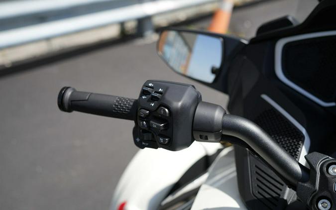 2026 Can-Am Spyder RT Limited Platine