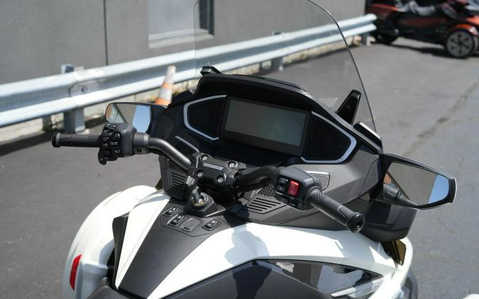2026 Can-Am Spyder RT Limited Platine