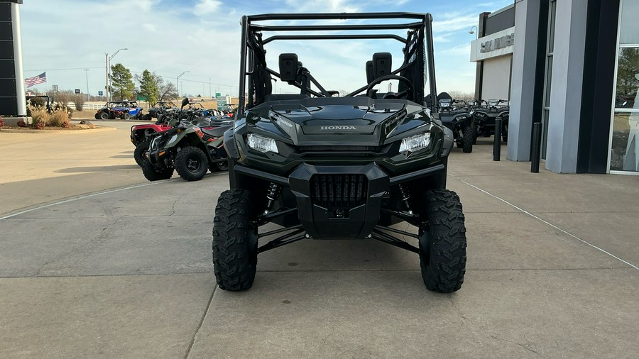 2025 Honda Pioneer 1000-6 Crew Deluxe
